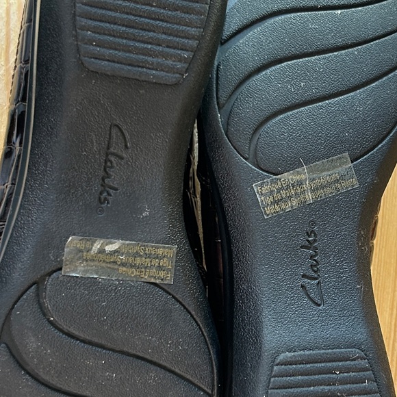 Clarks Gael Angora Croc Embossed Loafers, Size 7 - Picture 13 of 13